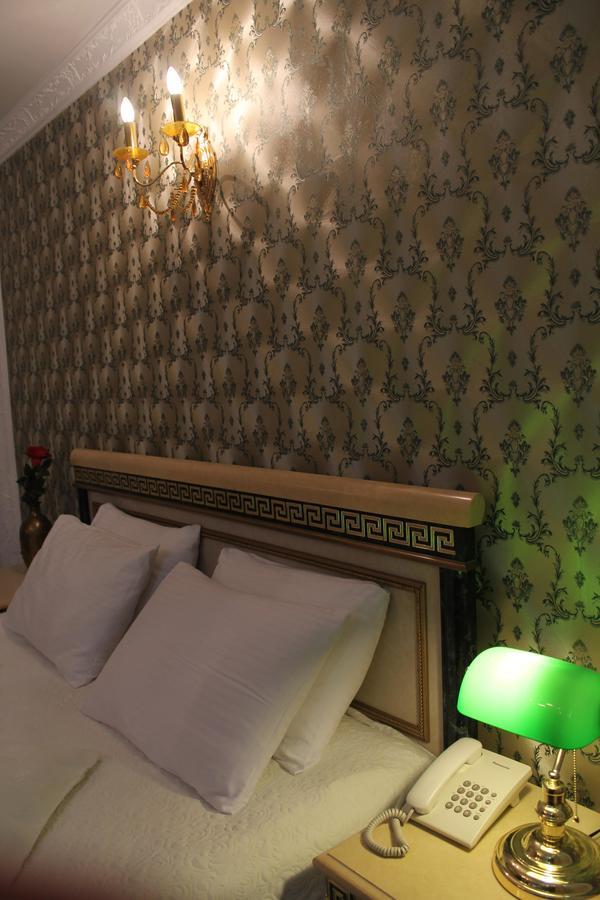 Hotel Adria พริสตีนา ภายนอก รูปภาพ